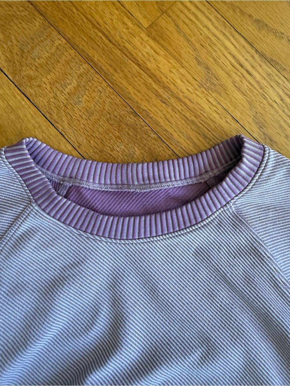 Lululemon Rest Less Pullover Lavender Purple Ribbed Thumbhole Top 6 Approx - Picture 3 of 9